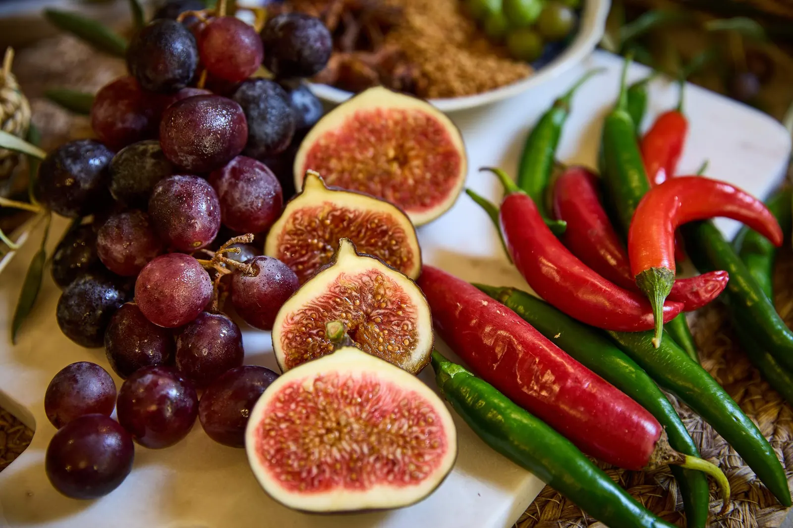 Fichi, uva e peperoncini